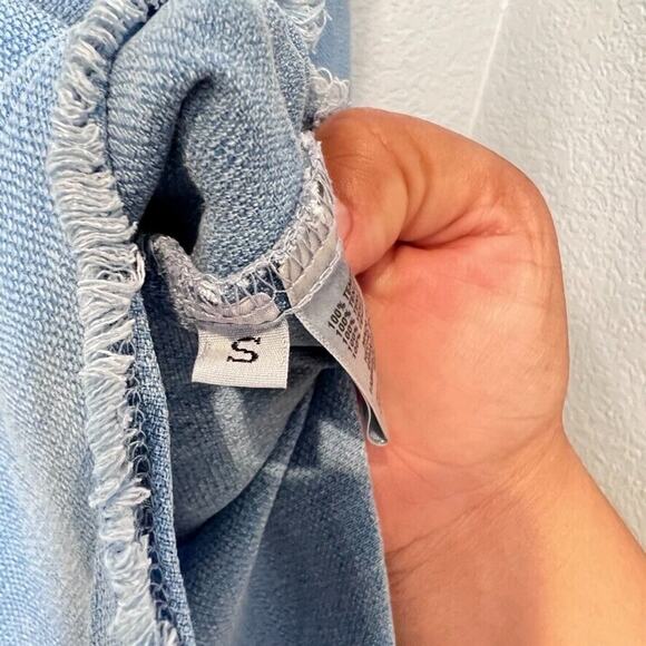 Anthropologie Cloth & Stone Fray Hem Blue Chambray Button Down Shirt Women's S - Picture 8 of 10